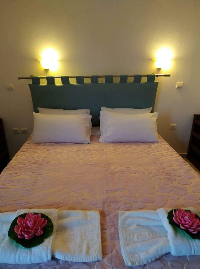 Ekaterini Apartments Guviá Kültér fotó